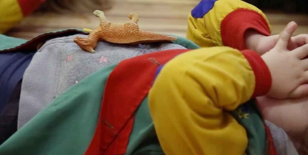 Mindfulness en la Primera Infancia 1 02 Dino